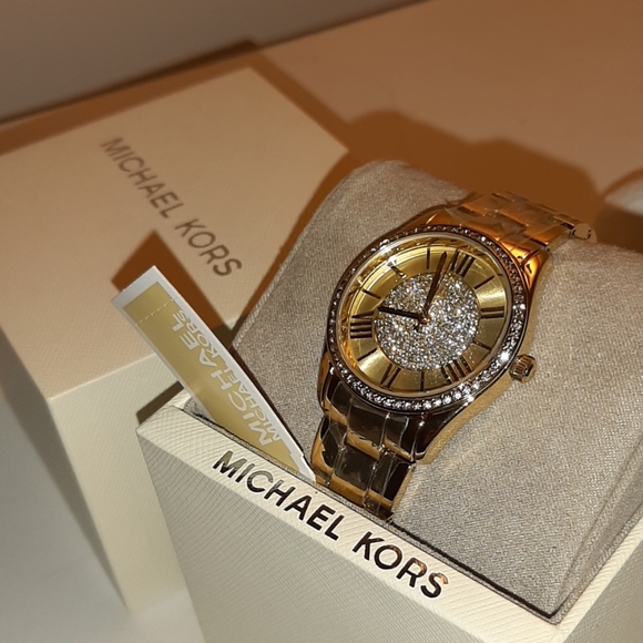 michael kors watch 28mm